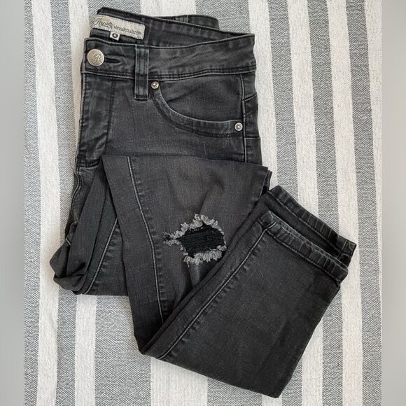 Royalty For Me Denim - Royalty For Me Wanna Better Butt Jeans Women’s Size 8 Distressed Black Skinny